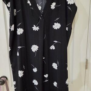 Worthington Black V-Neck Floral Tunic Dress  with White Blooms Plus Size 0X